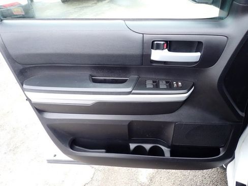 Used 2020 Toyota Tundra SR5 w/ TRD Off-Road Package image 18