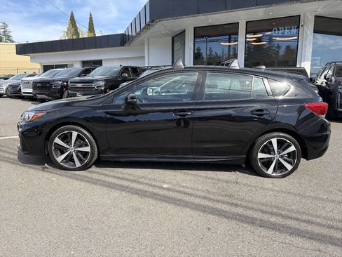 Used 2017 Subaru Impreza 2.0i Sport w/ Popular Package #4A AWD/4WD image 2