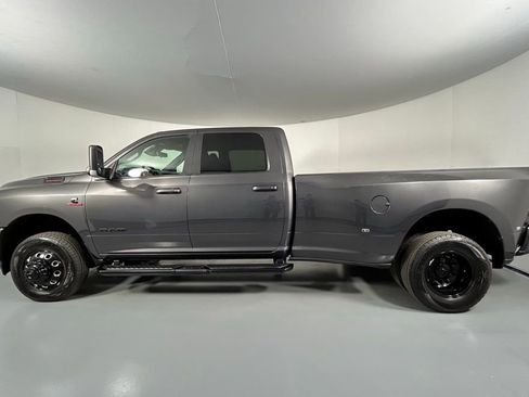 Used 2022 RAM 3500 Big Horn w/ Safety Group B image 4