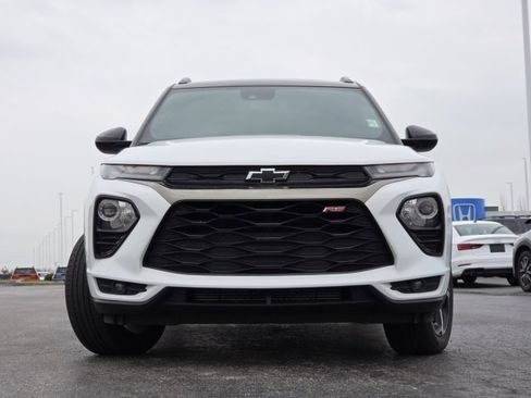 Used 2023 Chevrolet TrailBlazer RS w/ Sun and Liftgate Package image 8