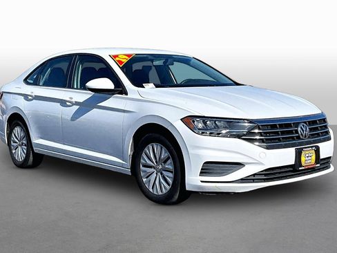 Used 2019 Volkswagen Jetta SE FWD image 5
