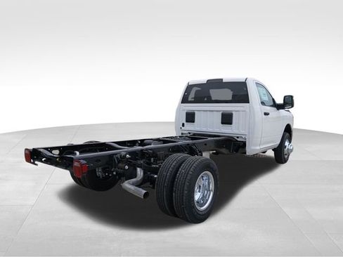 New 2026 RAM 3500 Tradesman AWD/4WD image 5
