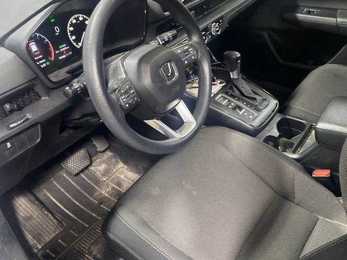 Used 2024 Honda CR-V EX image 10