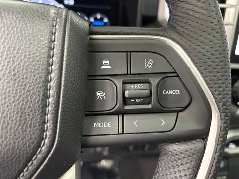 Used 2025 Toyota Tundra Platinum AWD/4WD image 16