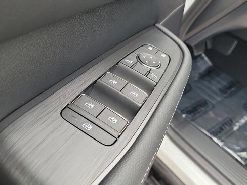 New 2026 Nissan Armada SV image 21