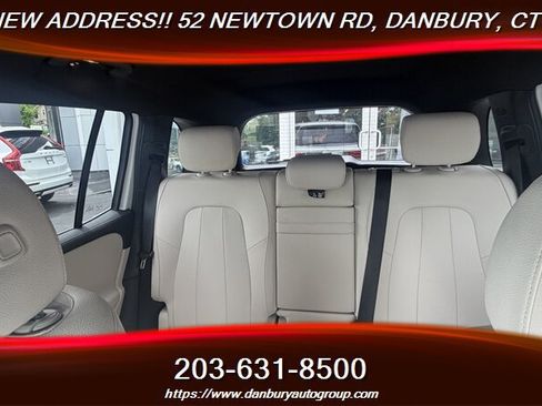 Used 2025 Mercedes-Benz GLB 250 4MATIC image 13