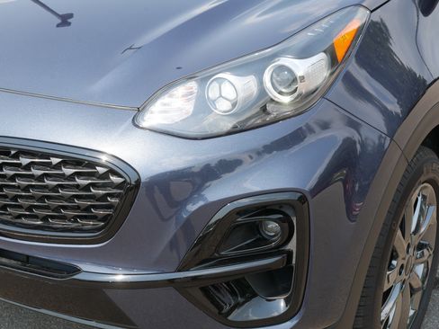 Used 2021 Kia Sportage S w/ S AWD Premium Package image 16