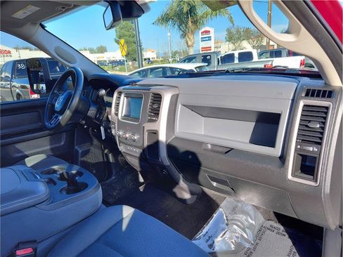 Used 2014 RAM 3500 Tradesman w/ Chrome Appearance Group image 12
