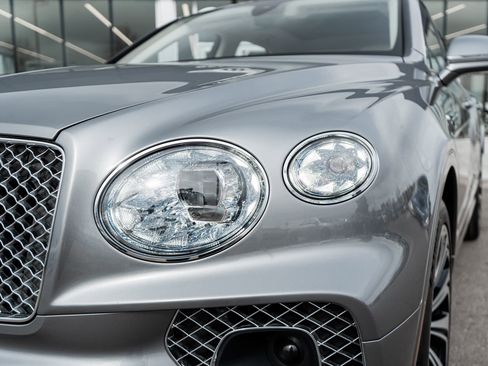 Certified 2022 Bentley Bentayga AWD/4WD image 23