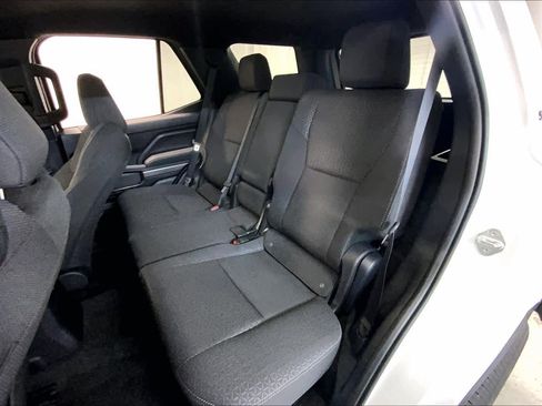 Used 2025 Toyota 4Runner SR5 AWD/4WD image 20