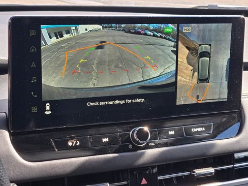 Used 2025 Mitsubishi Outlander SE image 26