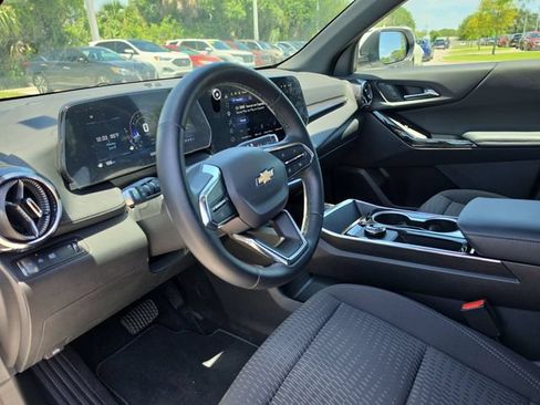 Used 2026 Chevrolet Equinox LT FWD image 13