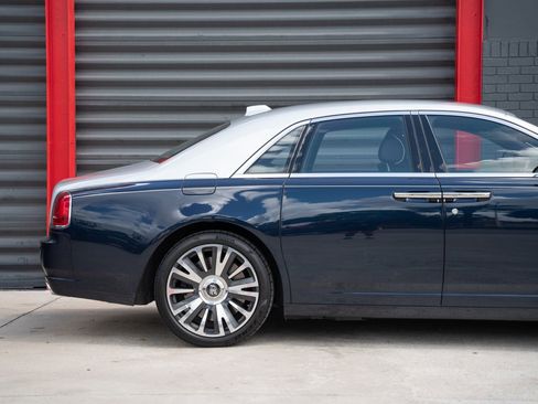Used 2020 Rolls-Royce Ghost image 6