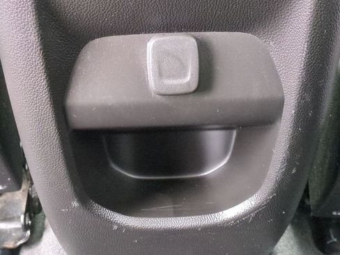 Certified 2022 Chevrolet Colorado W/T w/ Custom Special Edition image 20