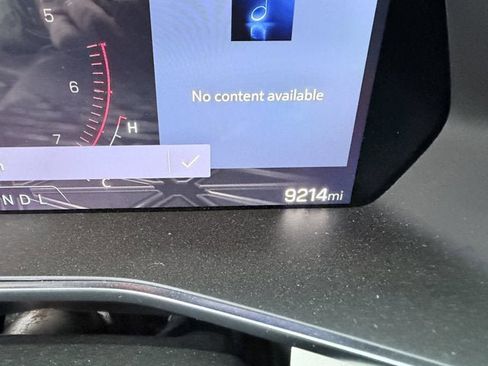 Used 2024 GMC Canyon AT4X w/ AT4X AEV Edition image 10