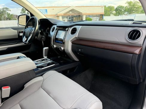 Used 2019 Toyota Tundra Limited w/ Limited Premium Package AWD/4WD image 19