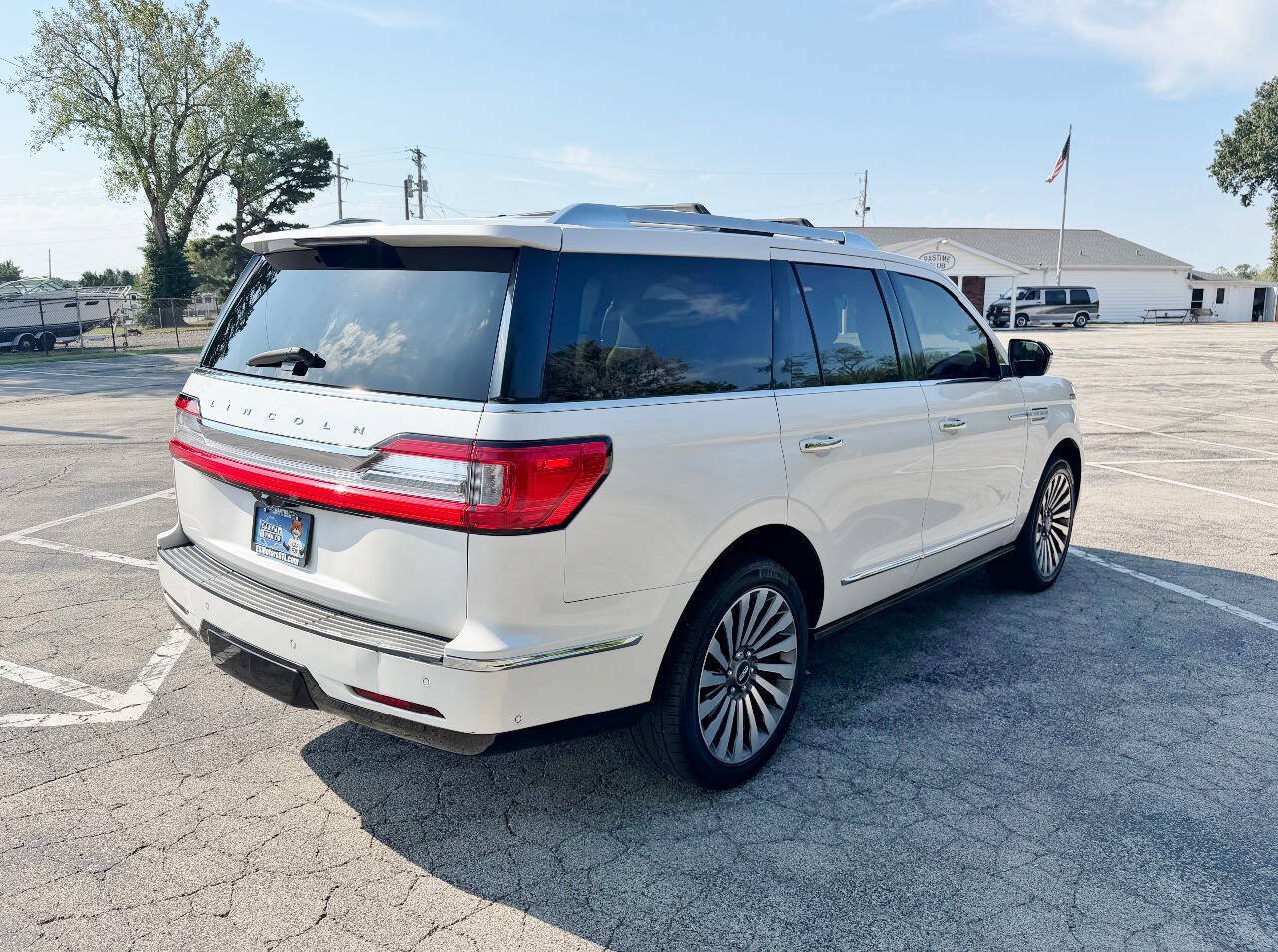 Used 2018 Lincoln Navigator Reserve w/ Technology Package AWD/4WD image 5