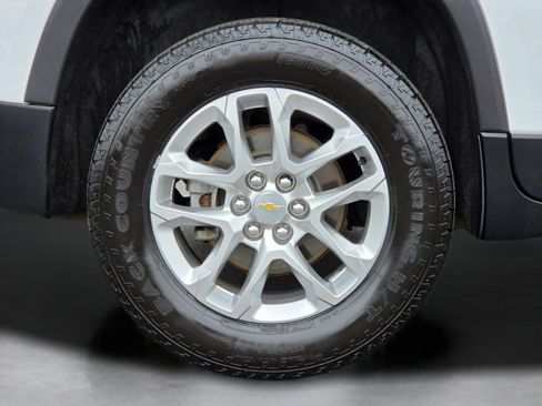 Used 2018 Chevrolet Traverse LS w/ LPO, Floor Liner Package AWD/4WD image 34