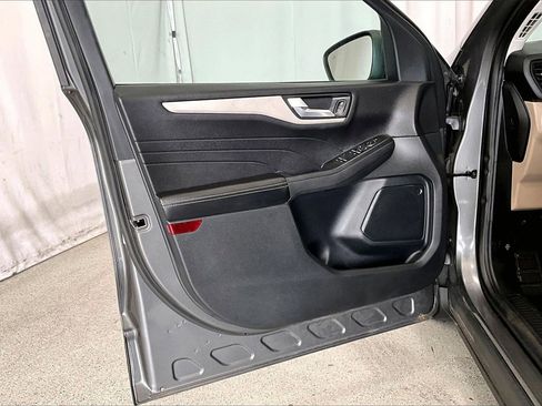 Used 2021 Ford Escape SEL image 21