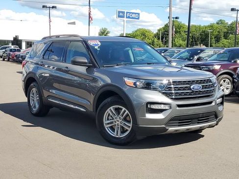 Certified 2023 Ford Explorer XLT w/ Equipment Group 202A AWD/4WD image 1
