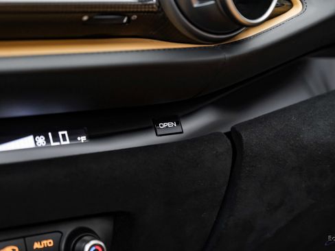 Used 2022 Ferrari 812 GTS RWD image 92