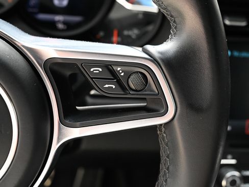 Used 2019 Porsche 911 Carrera 4S AWD/4WD image 25