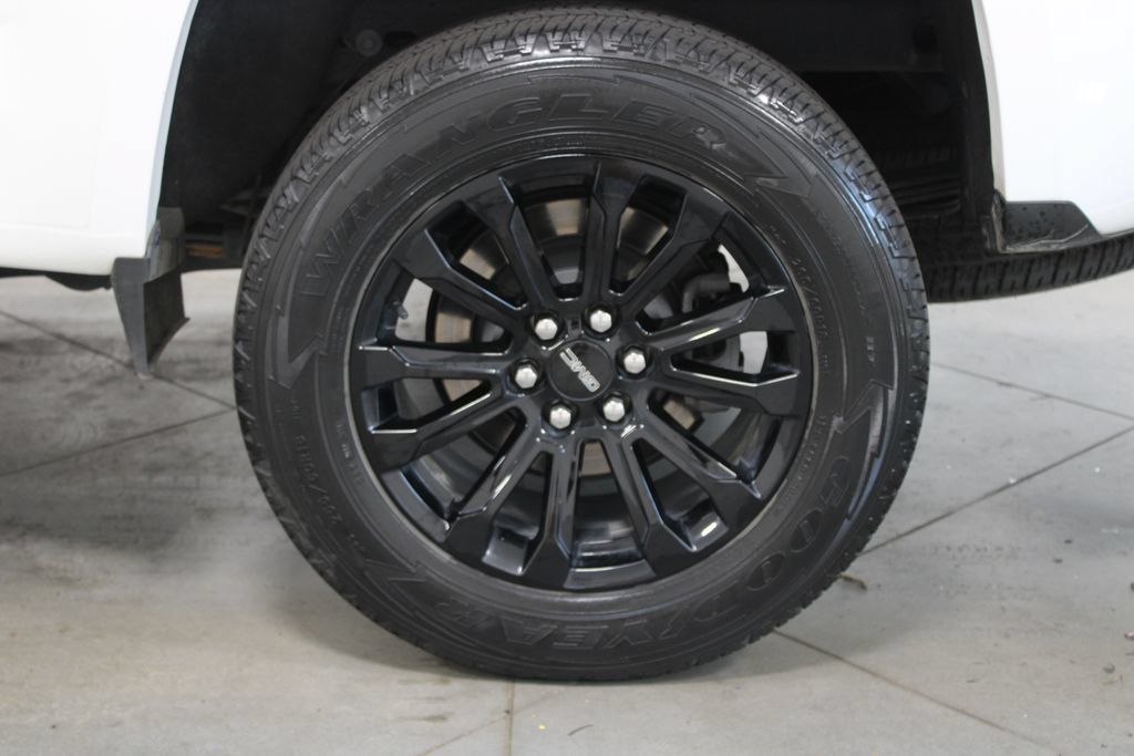 Used 2022 GMC Canyon Elevation w/ Trailering Package RWD image 18