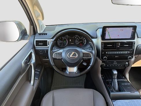 Used 2023 Lexus GX 460 Premium w/ Premium Package AWD/4WD image 17