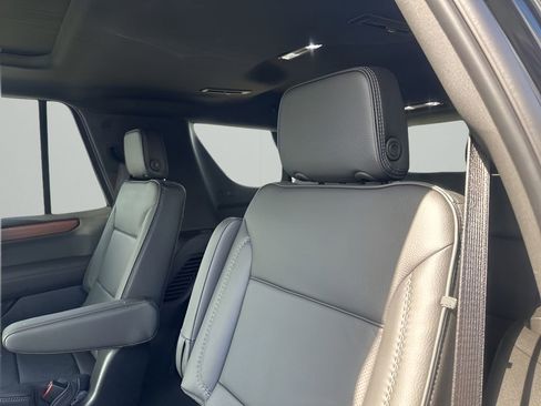 New 2026 GMC Yukon Denali w/ Sun & Power Step Package image 19