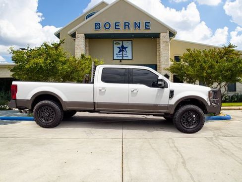Used 2022 Ford F350 King Ranch w/ King Ranch Ultimate Package AWD/4WD image 6