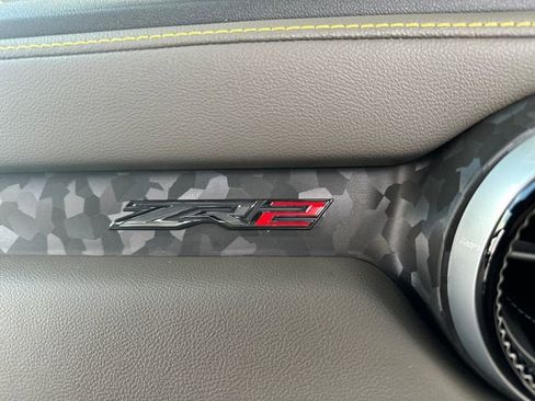New 2026 Chevrolet Colorado ZR2 w/ Technology Package AWD/4WD image 28