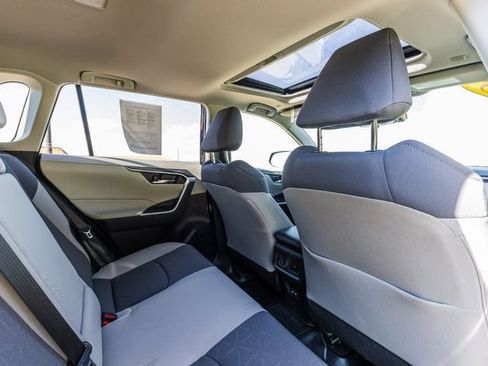 Used 2025 Toyota RAV4 XLE w/ Convenience Package AWD/4WD image 15