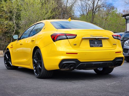 Used 2023 Maserati Ghibli Trofeo RWD image 4