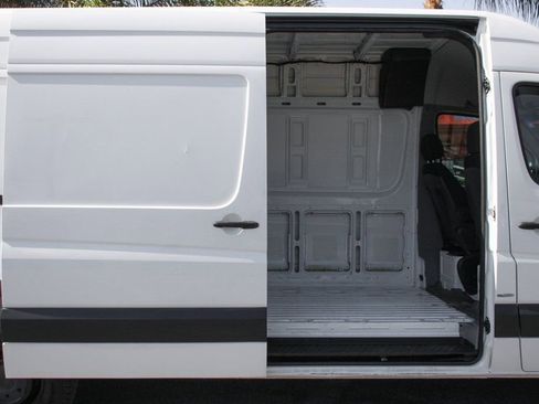 Used 2016 Mercedes-Benz Sprinter 2500 image 12