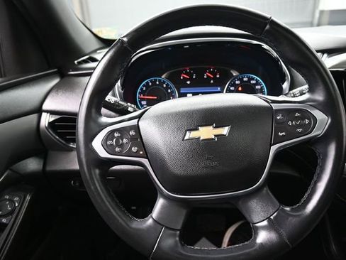 Used 2023 Chevrolet Traverse LT w/ LT Premium Package image 8