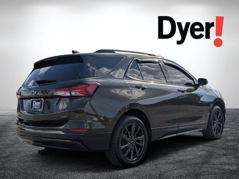Used 2023 Chevrolet Equinox RS FWD image 3