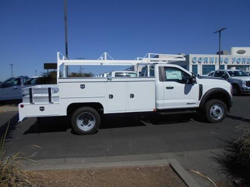 New 2024 Ford F550 4x4 Regular Cab Super Duty image 6