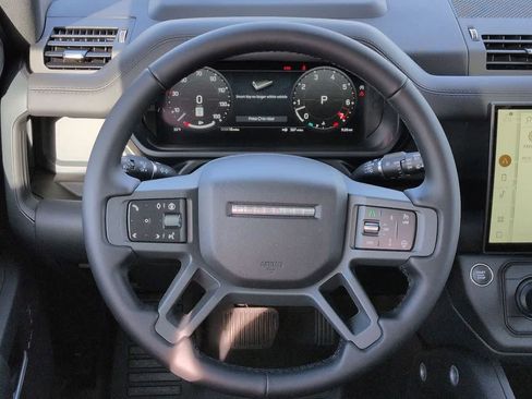 New 2026 Land Rover Defender 130 X-Dynamic SE AWD/4WD image 25
