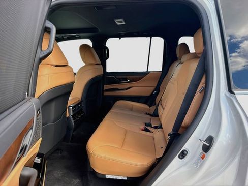 New 2026 Lexus LX 700h Luxury AWD/4WD image 23