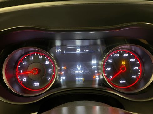 Used 2019 Dodge Charger SXT w/ Leather Interior Group image 12