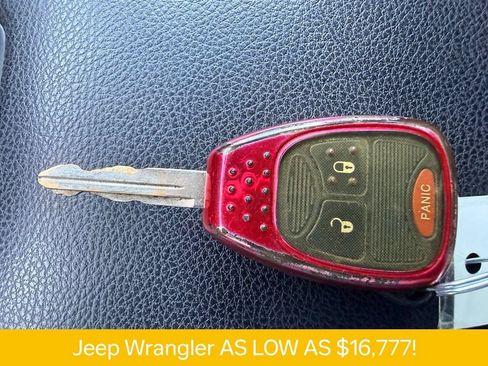 Used 2013 Jeep Wrangler Unlimited Rubicon AWD/4WD image 33