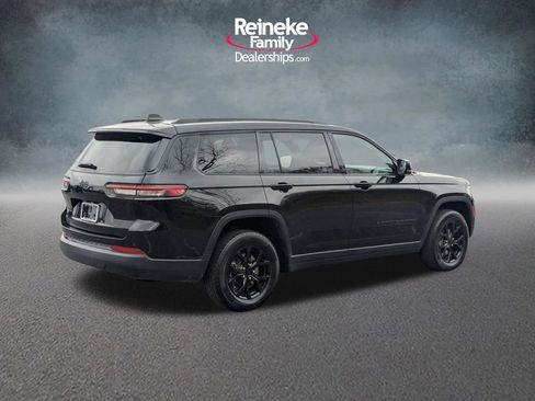 Used 2024 Jeep Grand Cherokee L Laredo image 5