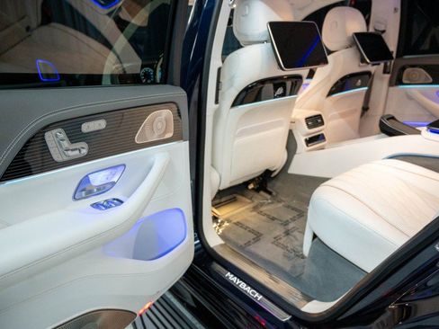 Certified 2024 Mercedes-Benz Maybach GLS 600 4MATIC image 19