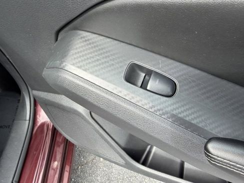 Used 2024 Nissan Altima 2.5 SV FWD image 28