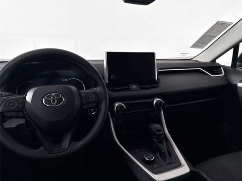 Certified 2025 Toyota RAV4 XLE image 30