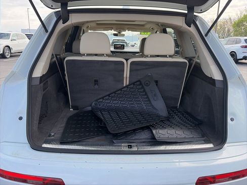 Used 2017 Audi Q7 3.0T Premium Plus image 17