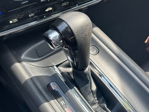 Used 2022 Honda HR-V EX image 22