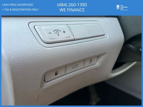 Used 2017 Hyundai Sonata SE image 17