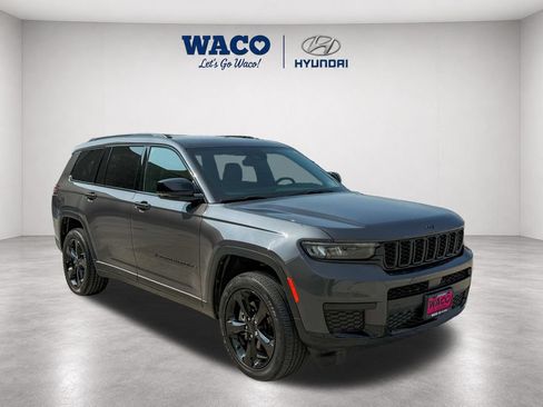 Used 2023 Jeep Grand Cherokee L Laredo AWD/4WD image 1