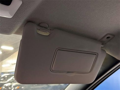 Used 2024 Nissan Kicks SR w/ SR Premium Package image 29